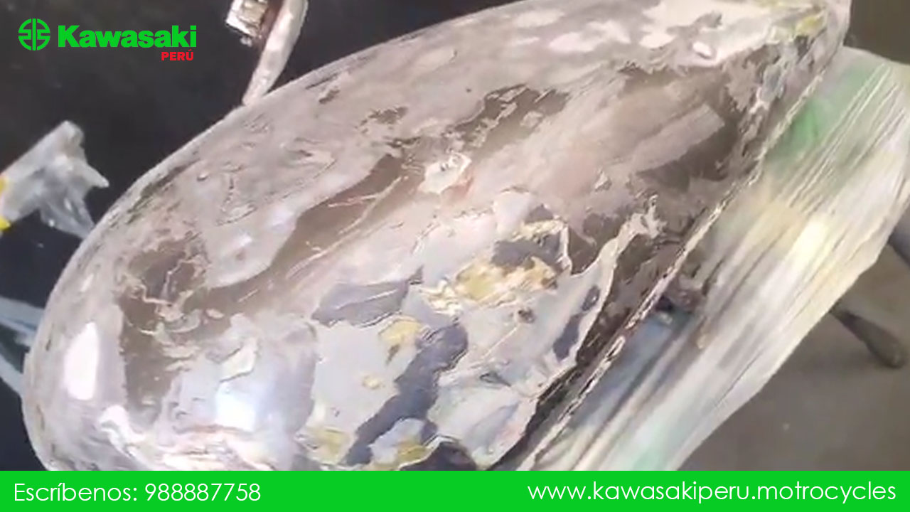Kawasaki Peru Aramot SAC Restauracion Tanque Gasolina Yamaha